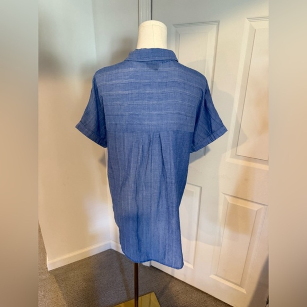 Chic Blue Pleated Blouse – Size Medium (NWOT) - Picture 4 of 9